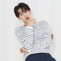 美特斯邦威针织衫男春装时尚圆领渐变条纹套头毛衣716099