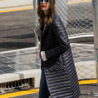 时尚立领轻巧90绒羽绒服简约通勤轻薄显瘦大口袋外套黑色