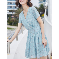 交叉领碎花连体裤腰部抽褶A字摆连身衣简约显瘦裙裤