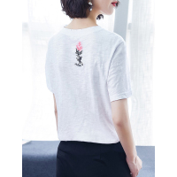 简约基础款T恤后背小绣花上衣宽松休闲恤衫女士T恤