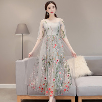 丝柏舍2018夏季新款女装圆领五分袖拼接纱网绣花中长款连衣裙S72R0851