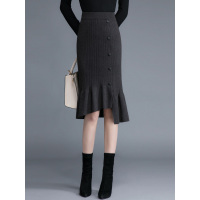 丝柏舍冬装女2018新款针织荷叶边不规则下摆纯色半身裙S83T4192B