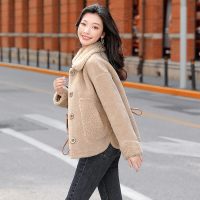 丝柏舍2020冬女时尚纯色简约翻领常规款韩系羊羔毛短外套S04B6661A