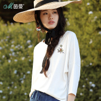 茵曼春装文艺范植物绣花一字领七分袖T恤女简约宽松上衣1881021261