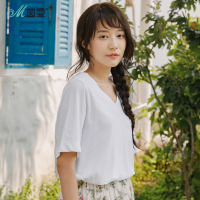 茵曼夏装休闲V领纯棉纯色百搭短袖T恤女短款基本款上衣