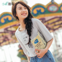 茵曼2018夏装新款圆领文艺范手绘细横条纹短袖T恤女宽松显瘦恤衫