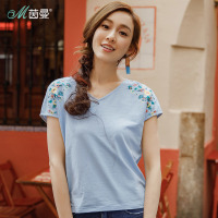 茵曼夏装新款棉质V领清新文艺碎花刺绣蝙蝠短袖T恤女上衣修身