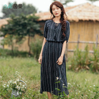 茵曼夏装新款圆领系带显气质花条纹收腰显瘦松紧中袖连衣裙女