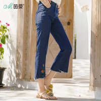 茵曼2018夏新款个性开衩不规则毛边脚口绣花棉麻牛仔裤七分裤女