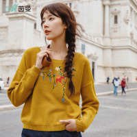 茵曼秋装新款圆领小清新文艺绣花落肩长袖宽松套头毛衣女短款