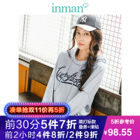 茵曼春秋时尚个性字母绣花落肩长袖插兜卫衣女连帽宽松_1