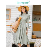 茵曼2019春装新款立领法式复古打揽收腰荷叶喇叭袖条纹连衣裙浅绿