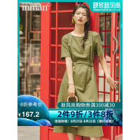 茵曼2019秋季新款文艺复古亚麻棉麻绿色连衣裙小清新收腰显瘦短袖