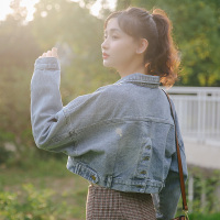 天淳尔早春新款 宽松长袖短款后背纽扣牛仔上衣女KJMM-320
