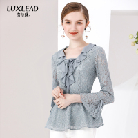 洛诗琳甜美设计感荷叶喇叭袖蕾丝衫收腰下摆雪纺上衣2018春装新款