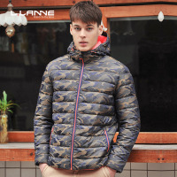 LLANNE冬季潮牌时尚英伦连帽带帽轻薄迷彩印花羽绒服男短款外套潮