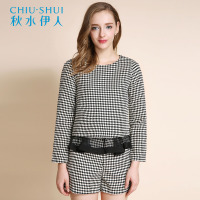 秋水伊人2021冬装新款女装格纹拼接纯色个性上衣女S152