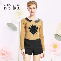 秋水伊人2021春装新款甜美百搭镂空娃娃领长袖上衣S342