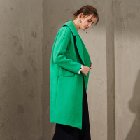 秋水伊人2021秋冬女羊毛翻领贴布拼接直筒中长款毛呢外套S356
