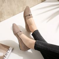 格瑞迪欧 2018秋韩版尖头真皮平底懒人水钻内增高休闲单鞋中跟轻熟通勤女鞋AX869