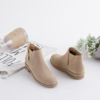 格瑞迪欧 秋冬新款韩版女短靴2018真皮低跟女靴舒适百搭马丁靴DX291