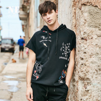 伯爵卓尔男无袖T恤 2018夏季新款休闲个性印花连帽黑潮牌短袖体恤