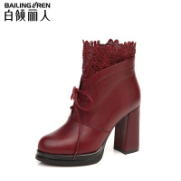 白领丽人秋季新款欧美牛皮蕾丝绑带粗跟圆头短筒女靴