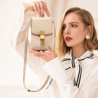 2019新款迷你手机包包女经典百搭豆腐包斜挎包
