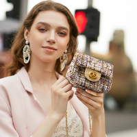 2019秋冬新款质感上新小香风包包女简约百搭迷你链条包ins斜挎包