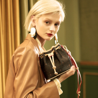 2019秋冬新款网红小包老花迷你水桶包简约百搭单肩斜挎包