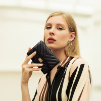 2019时尚潮款小香风羊皮钱包女真皮零钱包多功能链条斜挎包