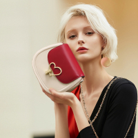 妙迪情人节包包2019新款结婚用新娘包小猪包单肩斜挎包爱心链条包