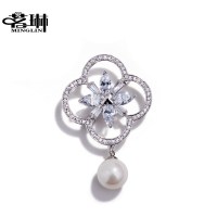 茗琳MINGLIN 镂空四叶草胸针胸花女士 秋冬配饰别针 韩国简约 外套大衣水晶胸饰