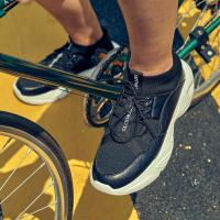 七匹狼休闲鞋青年男士2019新款时尚运动系带鞋子男鞋运动鞋潮流001(黑色)