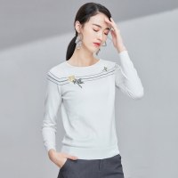欧昵雪 秋条纹拼接绣花圆领套头针织衫女长袖打底毛衣q
