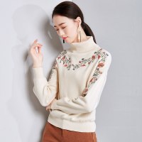 欧昵雪秋冬季新款花卉绣花宽松高领套头毛衣女短款毛针织衫长袖q