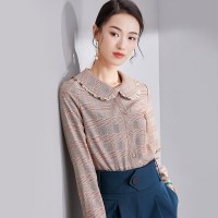 欧昵雪秋装木耳边拼接娃娃领复古文艺格子衬衫女长袖衬衣