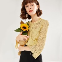 欧昵雪钩花镂空蕾丝拼接喇叭袖上衣女圆领衬衫衬衣