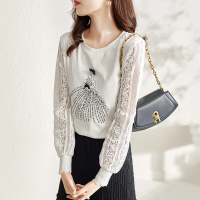 OUNIXUE欧昵雪 | [浪漫拼接镂空蕾丝上衣]减龄圆领烫图长袖女式直筒T恤