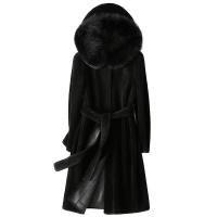 憨厚皇后100%羊毛狐狸毛领羊剪绒大衣海宁秋冬修身连帽皮草外套女