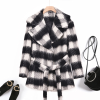 汤尼保罗格子收腰翻领羊毛大衣