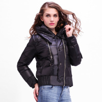 大羽羽绒服女式短款连帽中年方领女士修身侧拉链羽绒衣外套9110