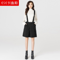 2019春夏季宽松时尚黑色百搭阔腿背带裤条纹短裤女5720