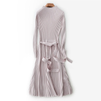 女款时尚休闲加长款半高领插肩袖针织衫