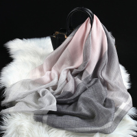 上海故事春秋薄款高端纯羊绒围巾女百搭格子大方巾冬季外搭披肩