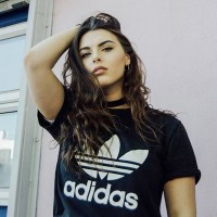 阿迪达斯三叶女装夏季圆领透气运动休闲短袖T恤CV9888