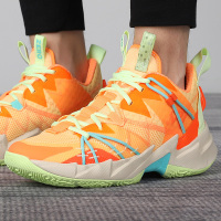 NIKE耐克秋季男式篮球鞋/CK6612-800