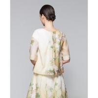 时尚印花修身上衣