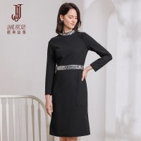 经典故事连衣裙女秋冬过膝针织内搭收腰显瘦减龄装