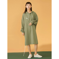 森宿中长款卫衣裙春装2018刺绣开衩系带连衣裙女-A8100027